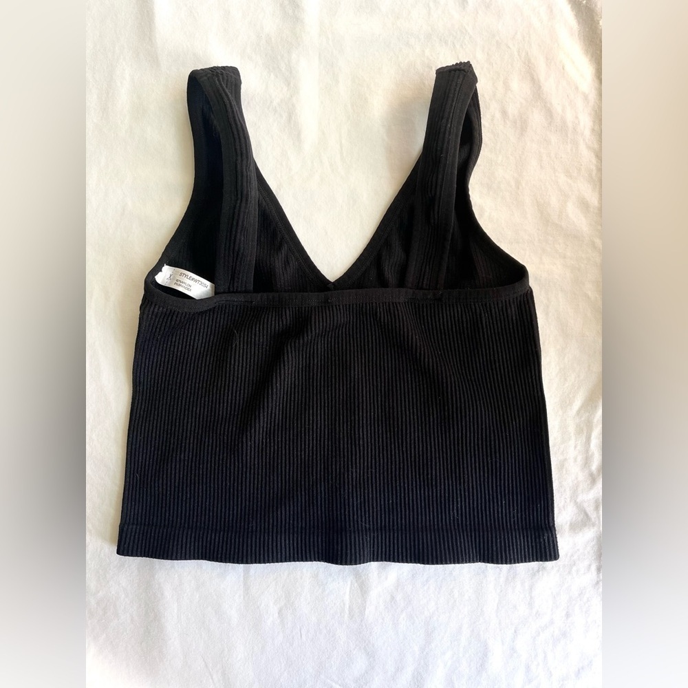 ANWND Ribbed Cropped Top NWOT - Picture 2 of 3